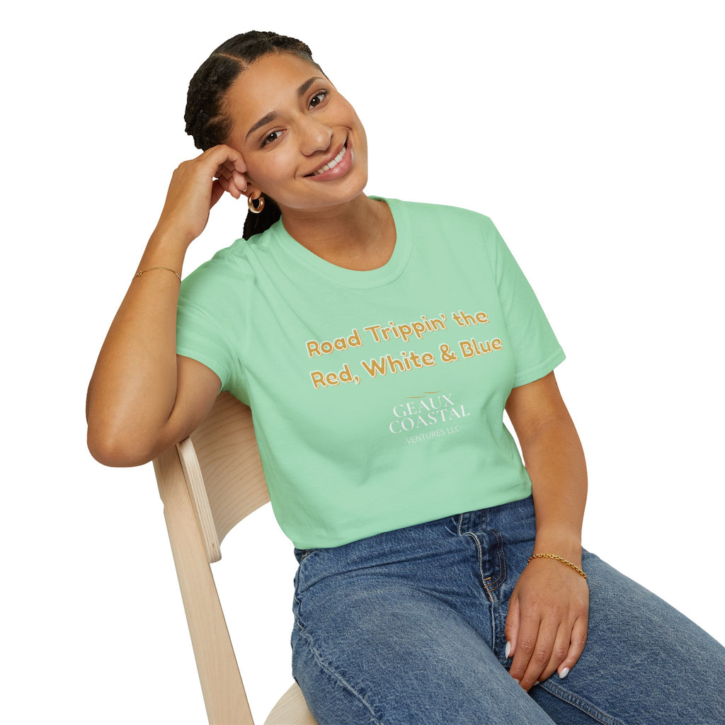 Men or Women Relaxed Soft Tee -  Road Tripping the USA