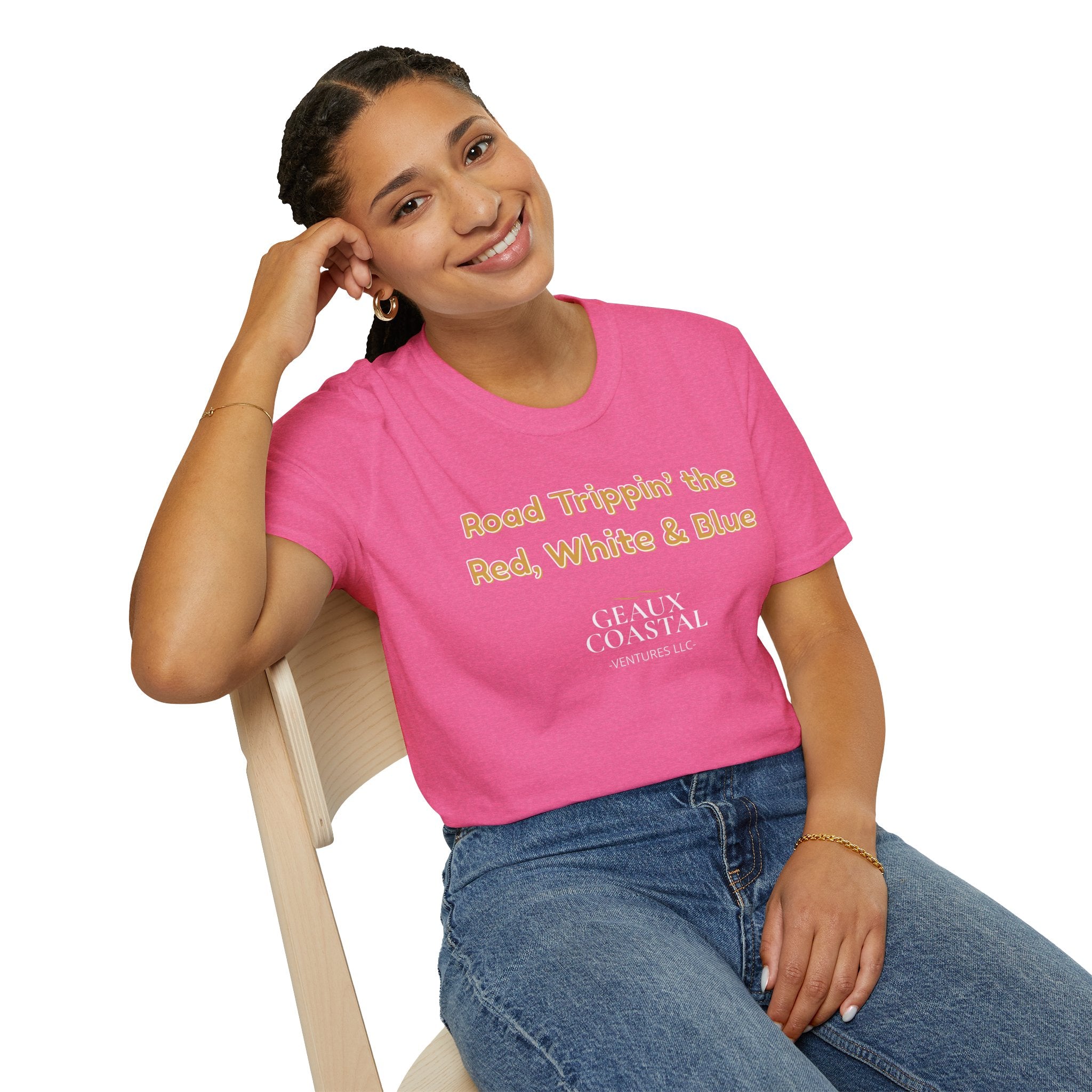 Men or Women Relaxed Soft Tee -  Road Tripping the USA
