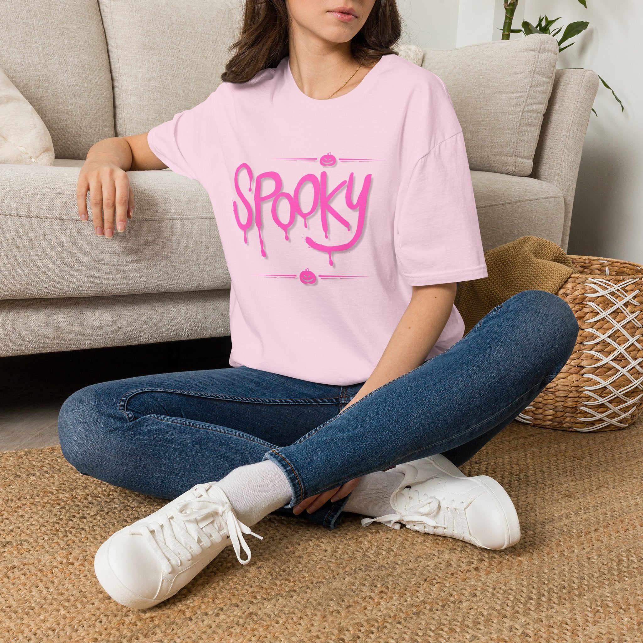Womens Soft Tee Relaxed - Spooky Halloween Cute Tee