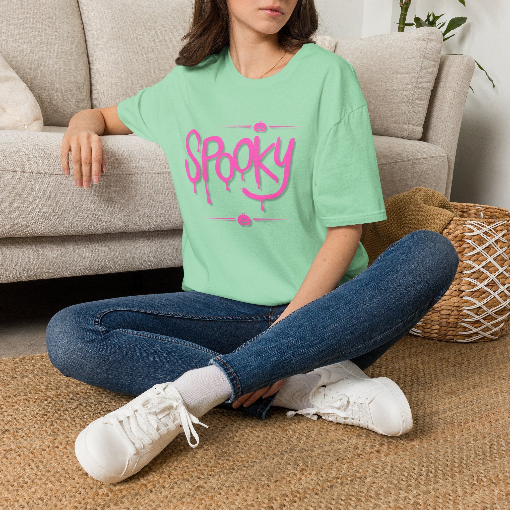 Womens Soft Tee Relaxed - Spooky Halloween Cute Tee