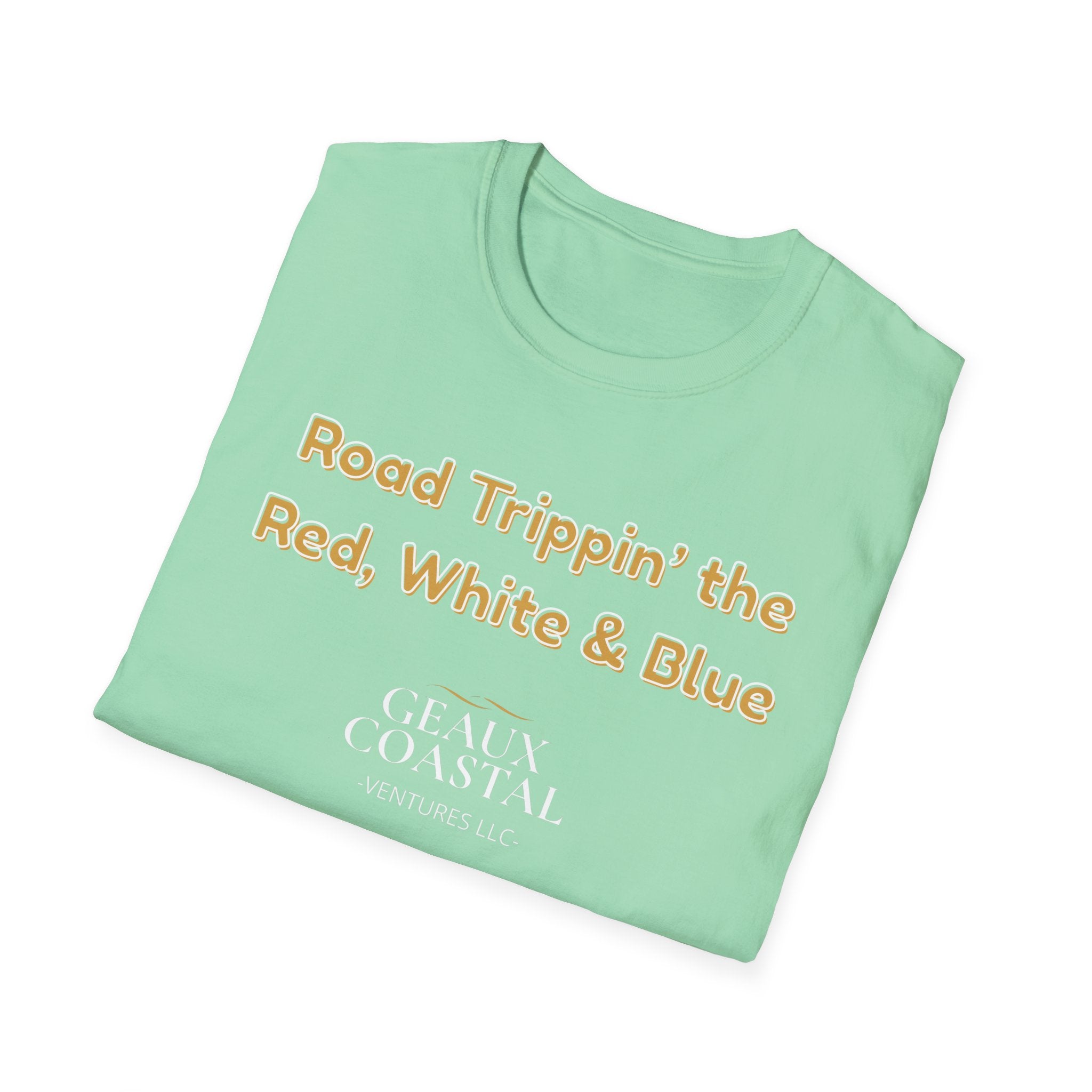 Men or Women Relaxed Soft Tee -  Road Tripping the USA